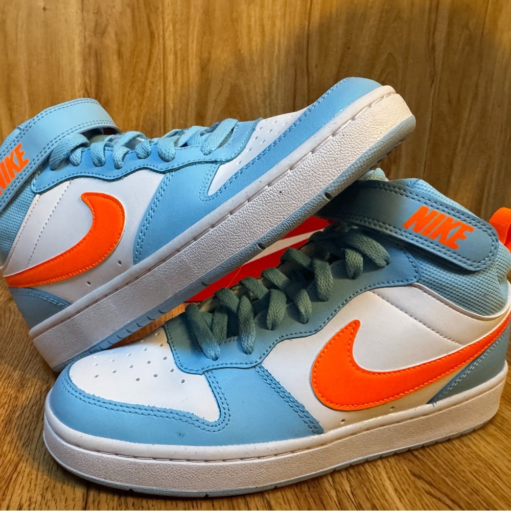 New NIKE Court Borough Mid 2 BG Aquarius blue/ orange, size 6.5Y or women's 8.